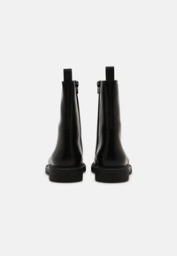 Vagabond ALEX W - Stivaletti stringati - black