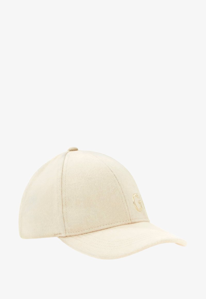 Casquette de baseball beige en tissu doux avec une visière incurvée, ornée d'un "G" doré brodé à l'avant pour la marque.