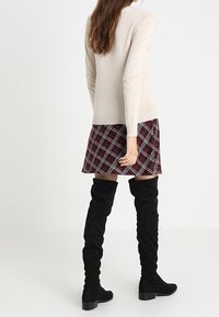 Zalando Essentials Strickpullover - sand