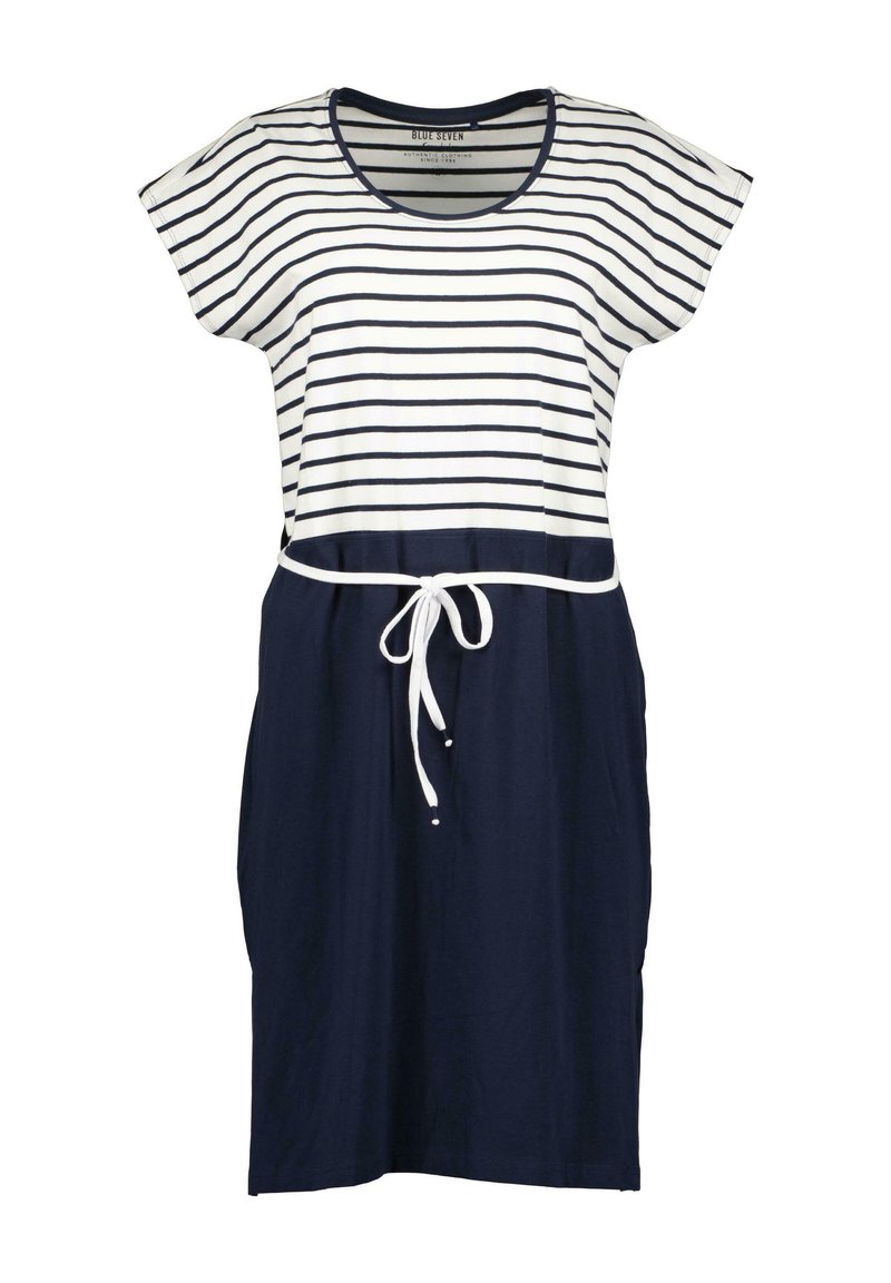 Abito a righe con parte inferiore blu navy e parte superiore bianca. Presenta maniche corte, un collo rotondo e una cintura con cordino bianca.