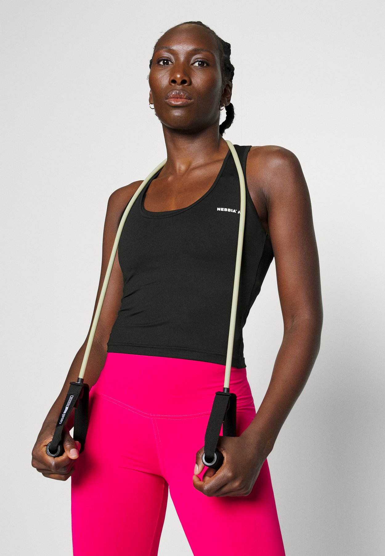 SPORTY SLIM FIT CROP TANK