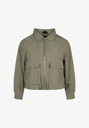 Olivgrüne, taillierte Jacke mit einem Reißverschluss vorne, Kragen und zwei Vorderaschen. Hergestellt aus einem glatten Material mit leichtem Glanz und elastischem Saum.