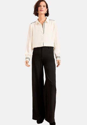Love & Roses REGULAR FIT - SHIRT  . - Hemdbluse - white ecru