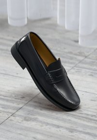 VEGA ANTIK - Slippers - black
