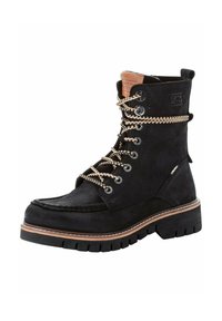 Zwarte suède veterschoenen tot de enkels met kettingdetail. Heeft een ronde neus, rubberen zool en leren accenten op de kraag. Stevige profielzool.