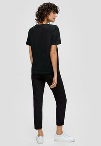 s.Oliver IM LOOSE FIT - T-Shirt basic - schwarz