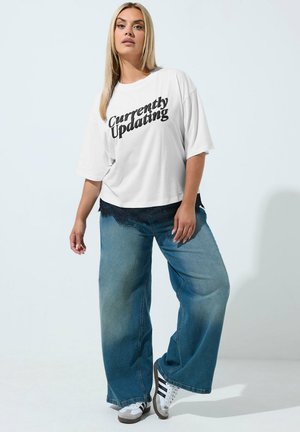 Yours Clothing, PLUS SIZE T-SHIRTS - Print T-shirt - white