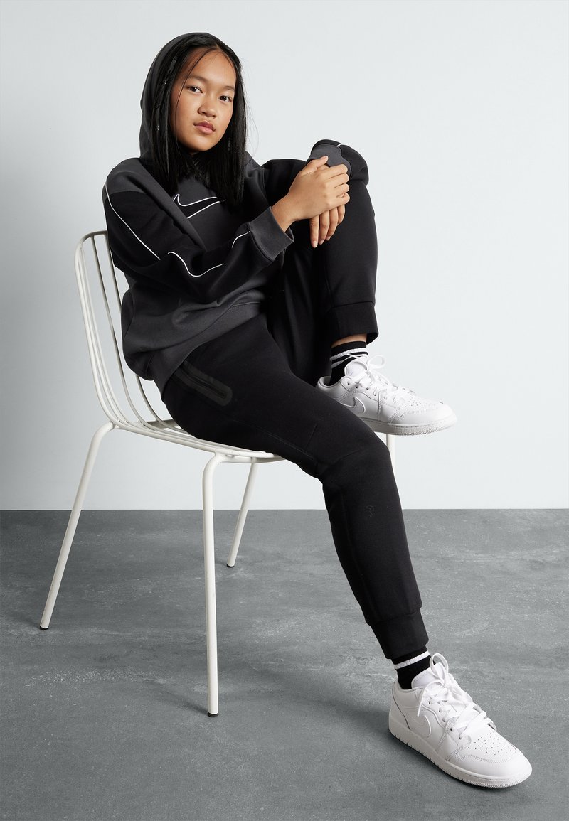 Nike Sportswear TECH FLEECE PANT Pantaloni sportivi black/nero
