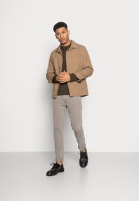 ARKET Camisola - green