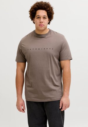 Jack & Jones, Plus Size Logo - Nyomott mintás póló - dark brown