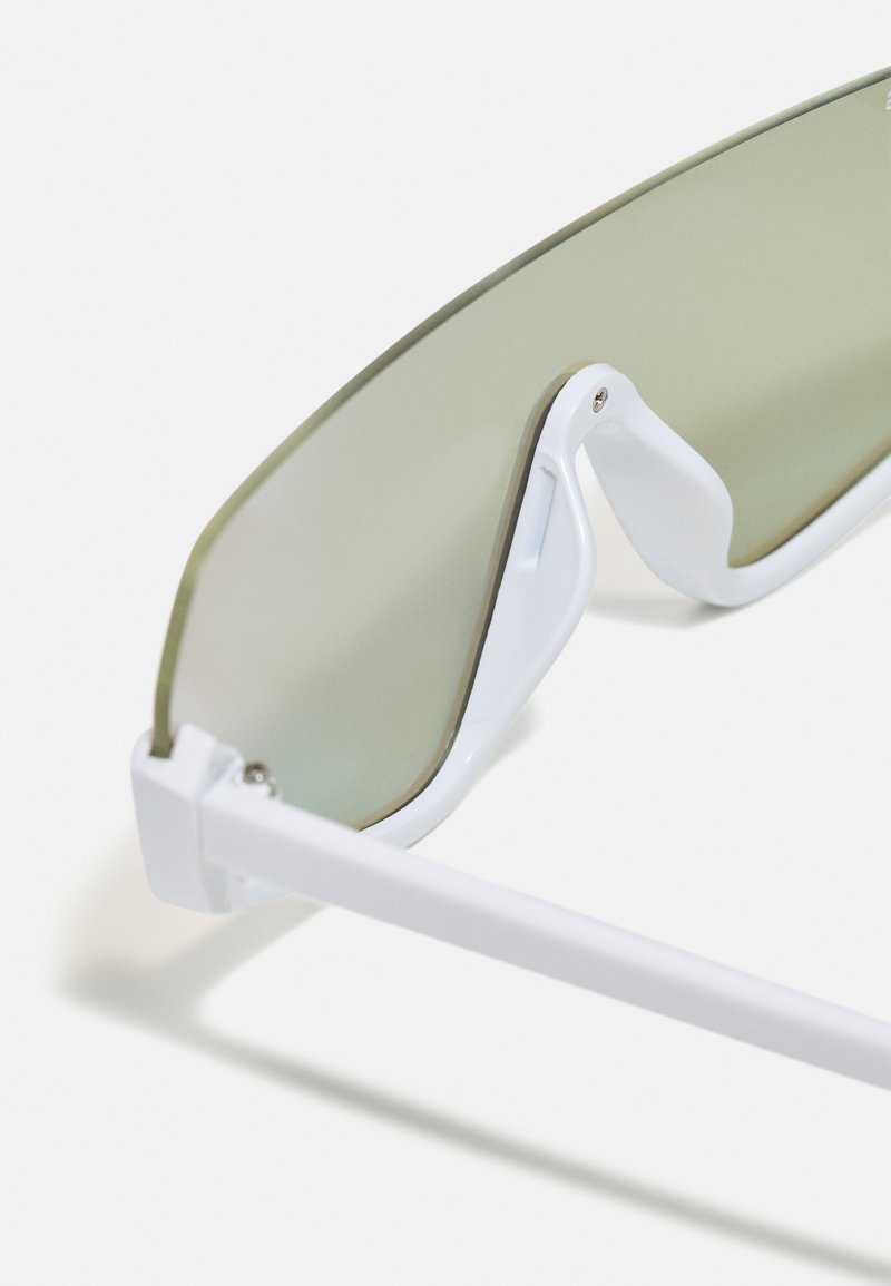 Herren Taschen & Koffer | Urban Classics SPETSES 2 PACK UNISEX Sonnenbrille white/hollographic/darkgrey/black/weiß - XI74345 Herren Taschen & Koffer | Urban Classics SPETSES 2 PACK UNISEX Sonnenbrille white/hollographic/darkgrey/black/weiß - XI74345