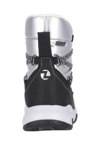 Botte imperméable noire et argent, col rembourré, surface texturée, accents réfléchissants, design à lacets et semelle en caoutchouc blanche.