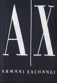 Armani Exchange Triko s potiskem - navy