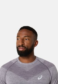 ASICS SEAMLESS SS - Sports T-shirts - lavender grey indigo fog