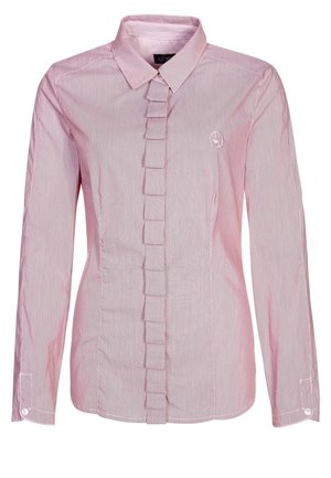 Chemise rose clair à manches longues avec un plastron froncé et un petit logo brodé sur la poitrine gauche.