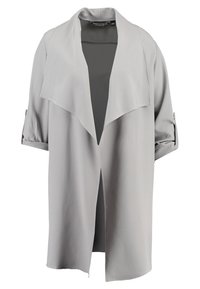 Jasnoszary długi płaszcz z otwartym przodem, wygiętym kołnierzem i rękawami do łokcia. Gładka tekstura, brak zapięć, subtelne detale przeszycia.