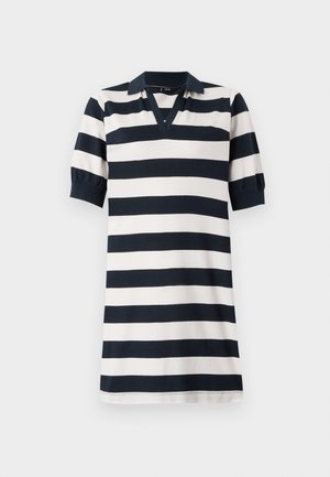 Pruhované šaty v námořní modrej a bielej farbe, s golierom v štýle polo, krátkymi naberanými rukávmi a voľným strihom.