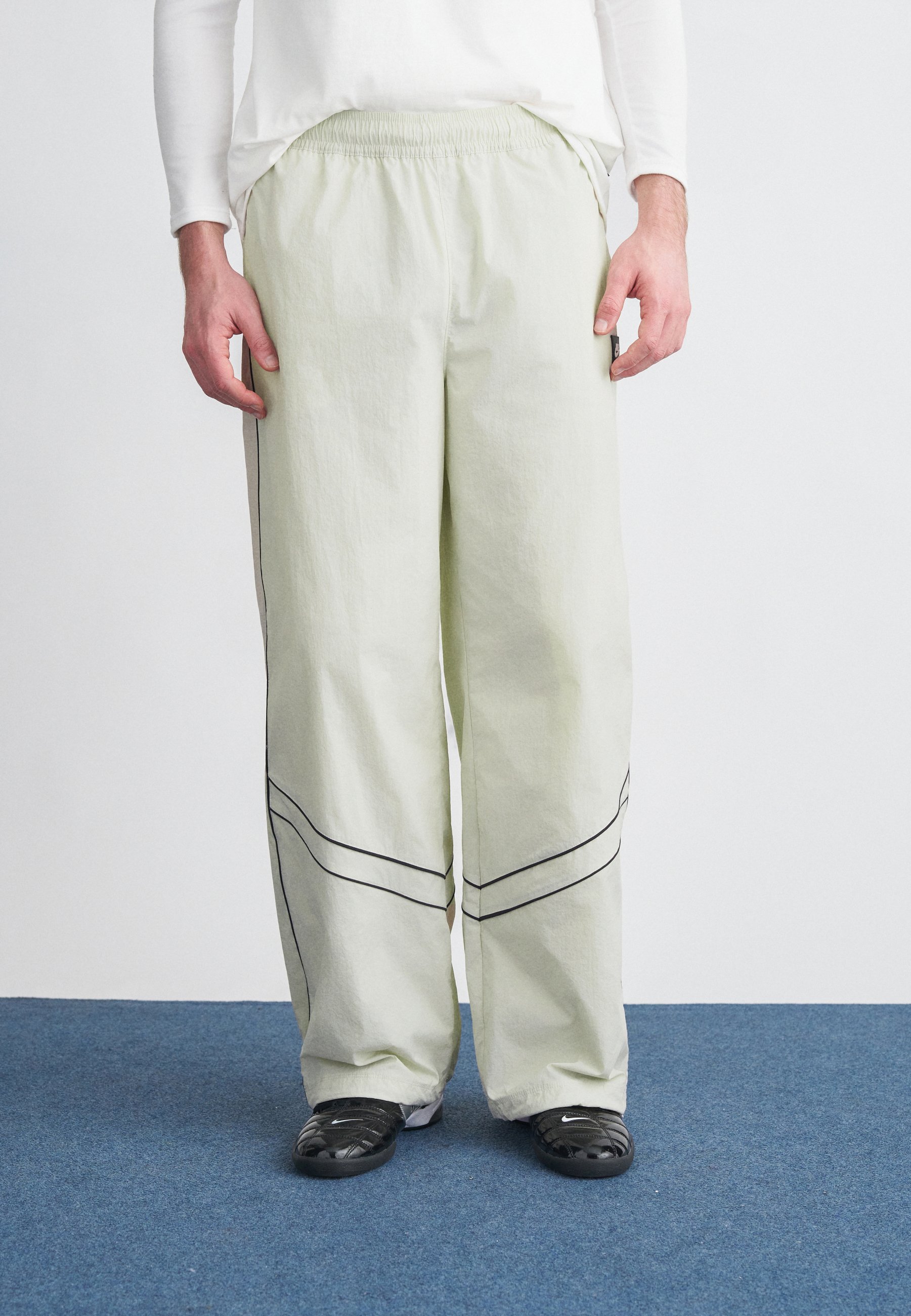 nike light bone pants