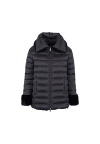Giacca a vento nera con trapuntatura orizzontale, ampio colletto, chiusura con zip e polsini simili a pelliccia, progettata per calore e comfort.