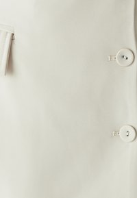 Niet geselecteerd, off white
