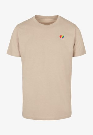 Mister Tee, DOUBLE HEARTS PRIDE - Tričko s potlačou - sand
