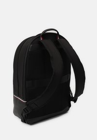 Tommy Hilfiger Tagesrucksack - black