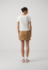 GAP MOD CROP TEE - T-shirts print - new off white