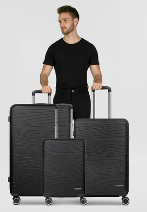 FRANKY, DALLAS 3.0 4 ROLLEN KOFFERSET 3-TEILIG MIT DEHNFALTE UNISEX - Valise - black