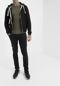 Pier One Maglione - olive