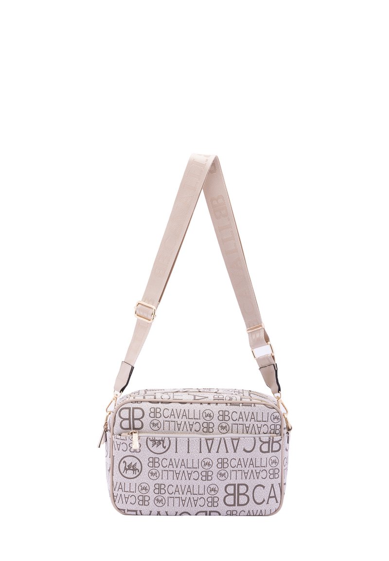 Borsa a spalla beige con motivo a logo, texture liscia, chiusura con doppia cerniera, hardware in tono oro e tracolla regolabile. Forma rettangolare.