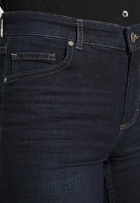 Marc O'Polo Vaqueros pitillo - dark-blue denim