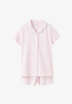Haut de pyjama rose à manches courtes avec boutons et short assorti à rayures verticales blanches et bleu clair.