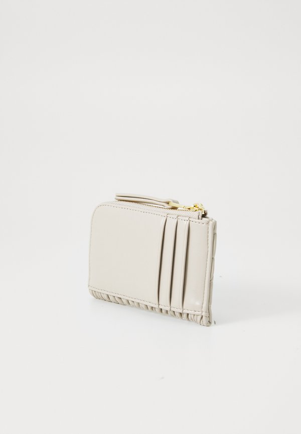 RUCHED MED ZIP - Wallet - chateau2
