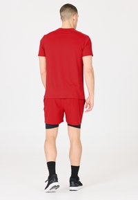 Endurance Tekninen t-paita - rood
