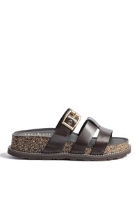 Sandale slide en cuir marron avec trois brides, boucle dorée sur l'une, semelle plateforme en liège texturée et semelle extérieure noire crantée.