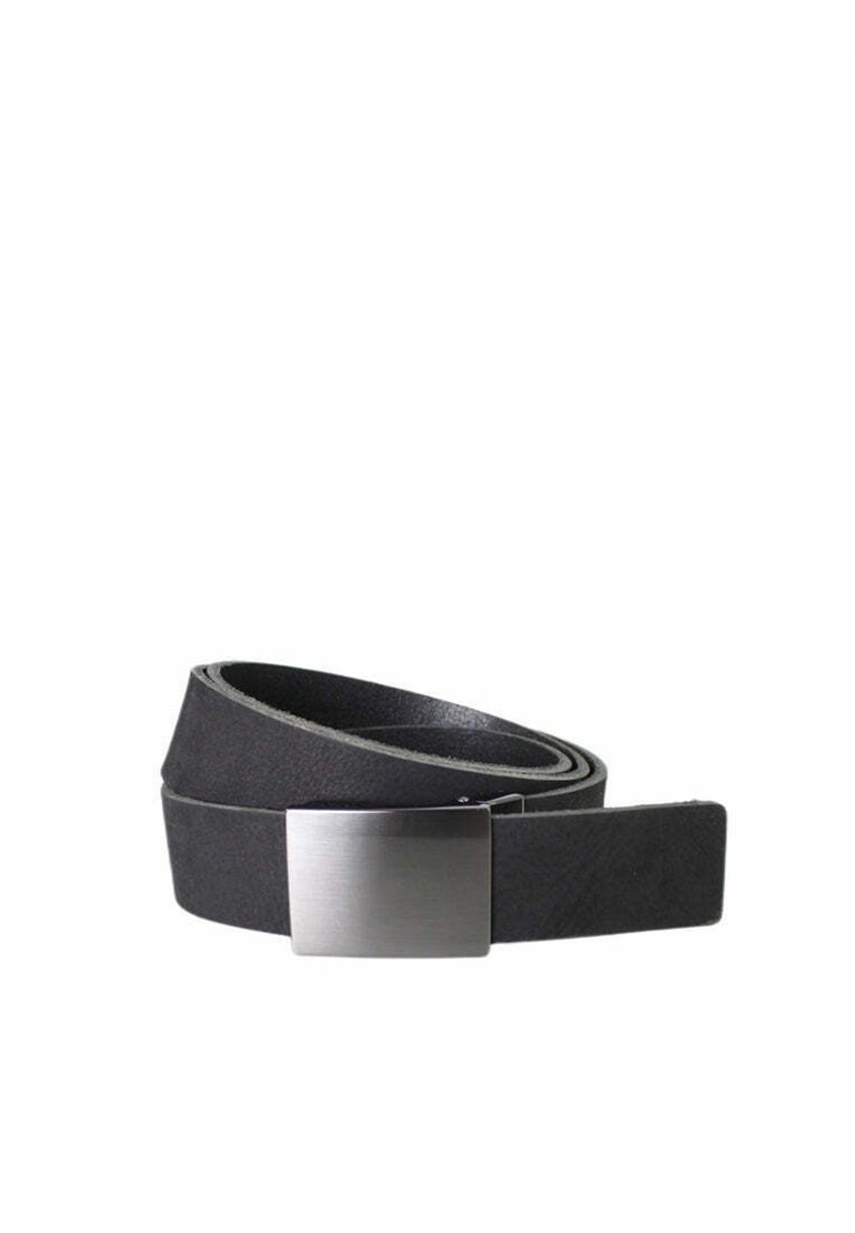 Schwarzer Lederbelt mit rechteckiger silberner Metallschnalle, glatter Textur und einfachem Design mit flachem Ende.