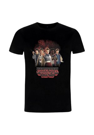 Zwart katoenen T-shirt met een centrale afbeelding van personages uit "Stranger Things" met rode en witte tekst. Hoge resolutie print, korte mouwen.