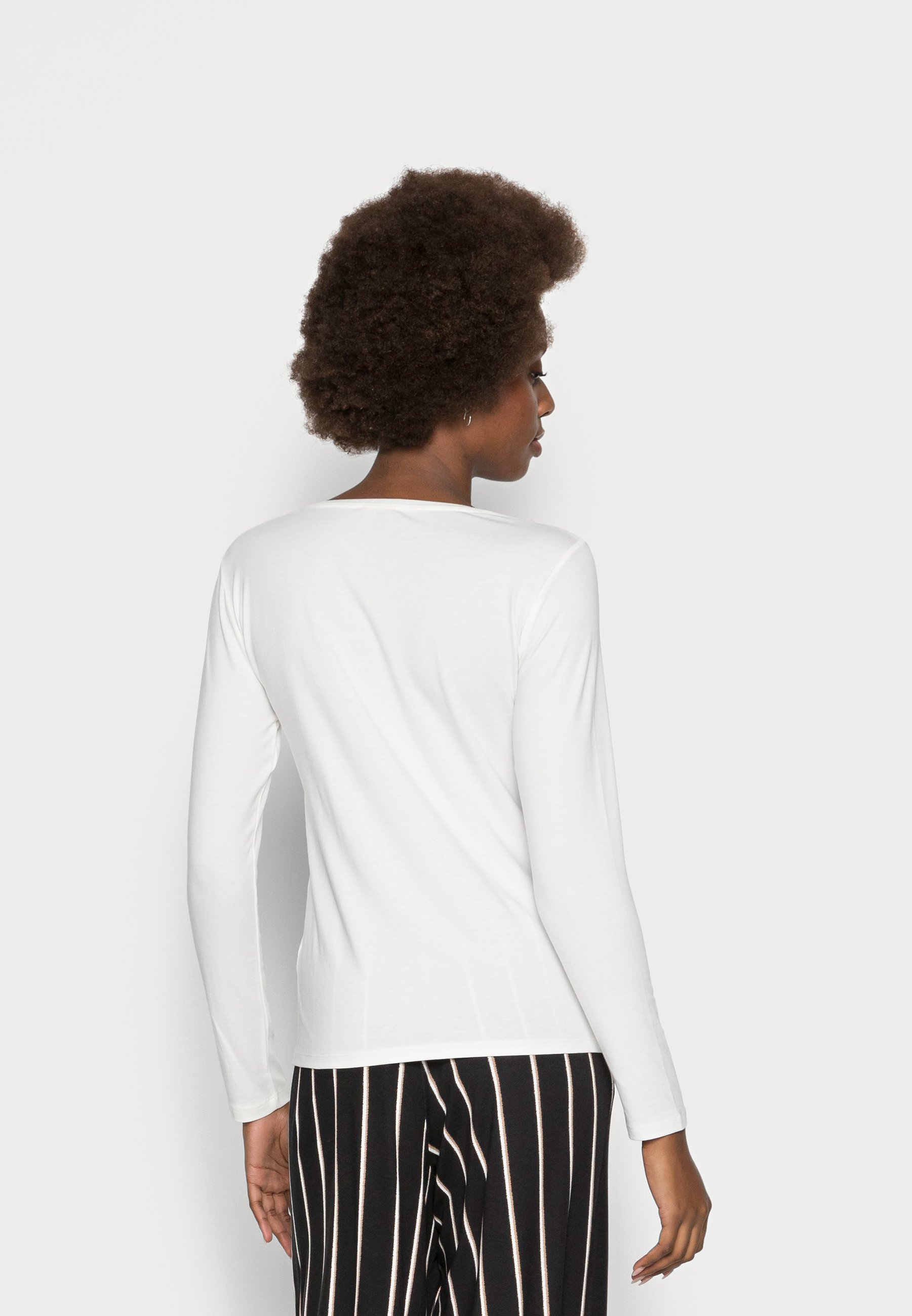 Women Long sleeved top Women Long sleeved top