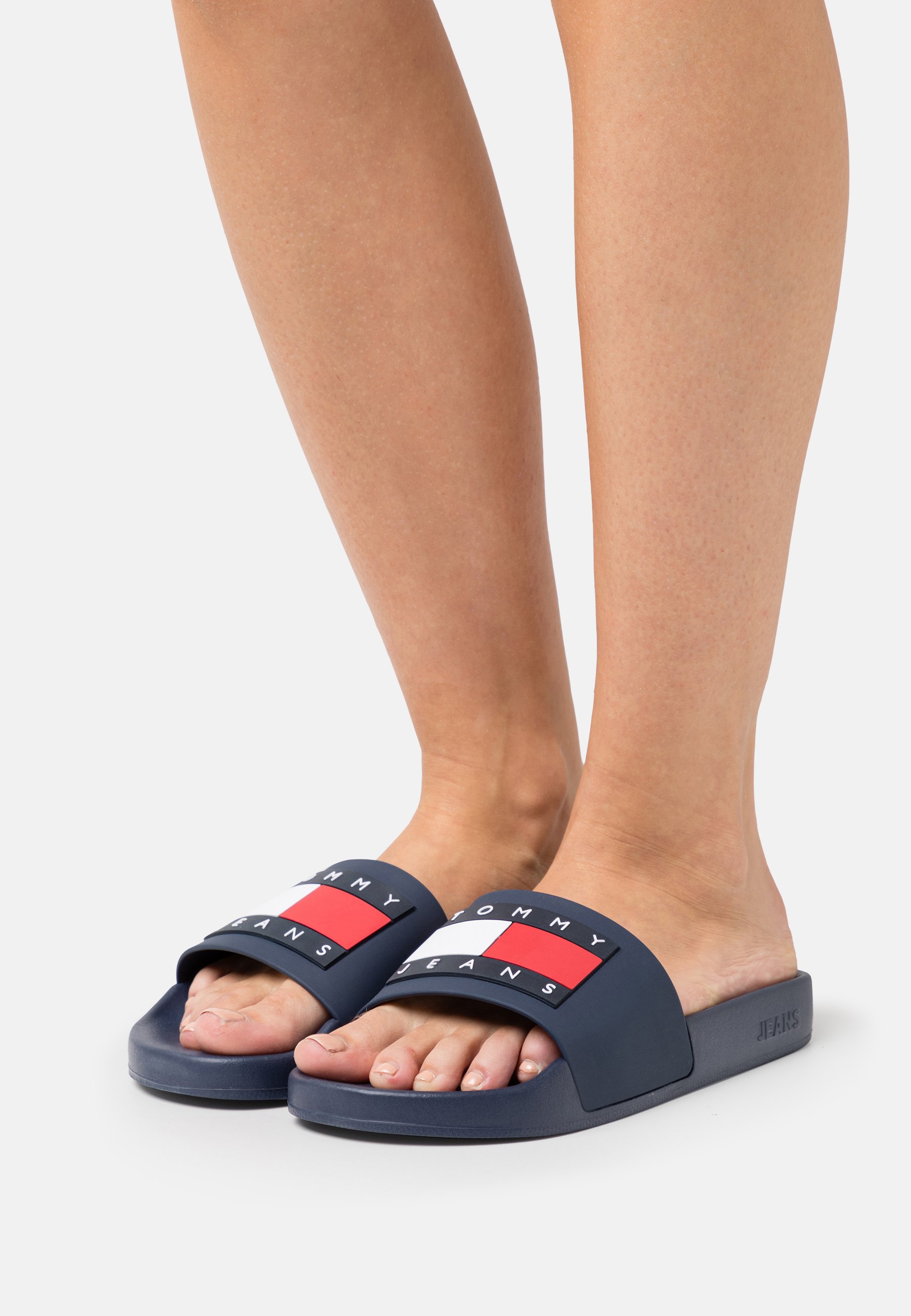 tommy jeans flag slides women's