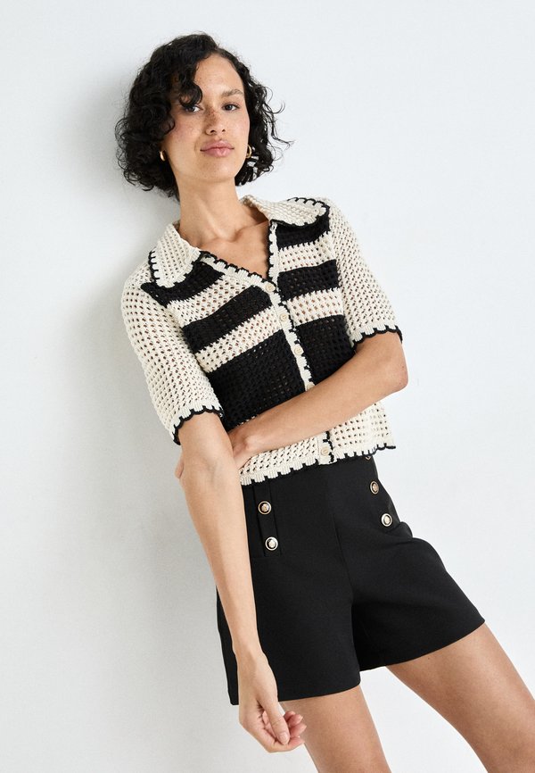 ONLELLY LIFE BUTTON - Shorts4