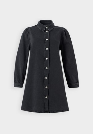 Robe en denim noir avec un col et des manches longues. Présente un devant avec des boutons, des détails de manches bouffantes et un ourlet évasé.