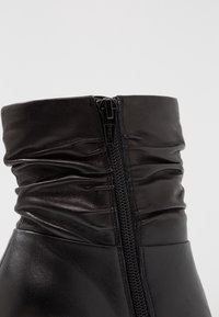 Anna Field Botines - black