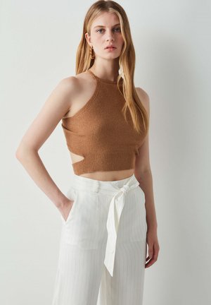 CUTOUT - Blouse - natural