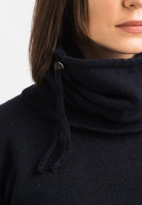 Dalle Piane Cashmere Kruhová šála - blue