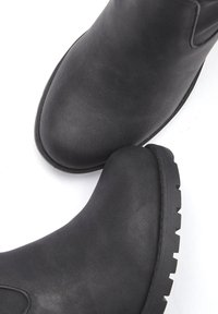 LASCANA WEITSCHAFT - Botas - schwarz