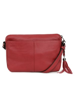 Borsa a tracolla in pelle rossa con una texture liscia, chiusura con zip e un accento a nappe staccabile. Presenta due scomparti frontali.