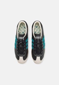 adidas Originals COUNTRY OG - Sportcipő - core black/legacy teal/silver metallic