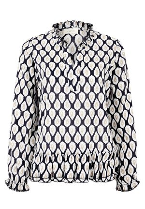 Navy blouse met een overal crèmekleurig en beige patroon, ruches bij de halslijn en een peplumzoom met kantdetails bij de mouwen.