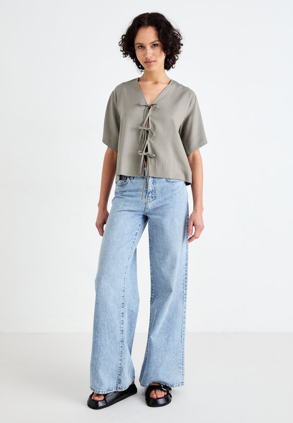 SLFNATUK BOXY TIE - Blouse - vetiver2