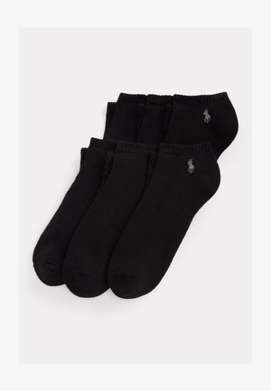 Komplekts sešām melnām potīšu zeķēm ar nelielu izšūtu polo spēlētāja logotipu sānos, sakārtotas pārklājoties uz baltas fona.
